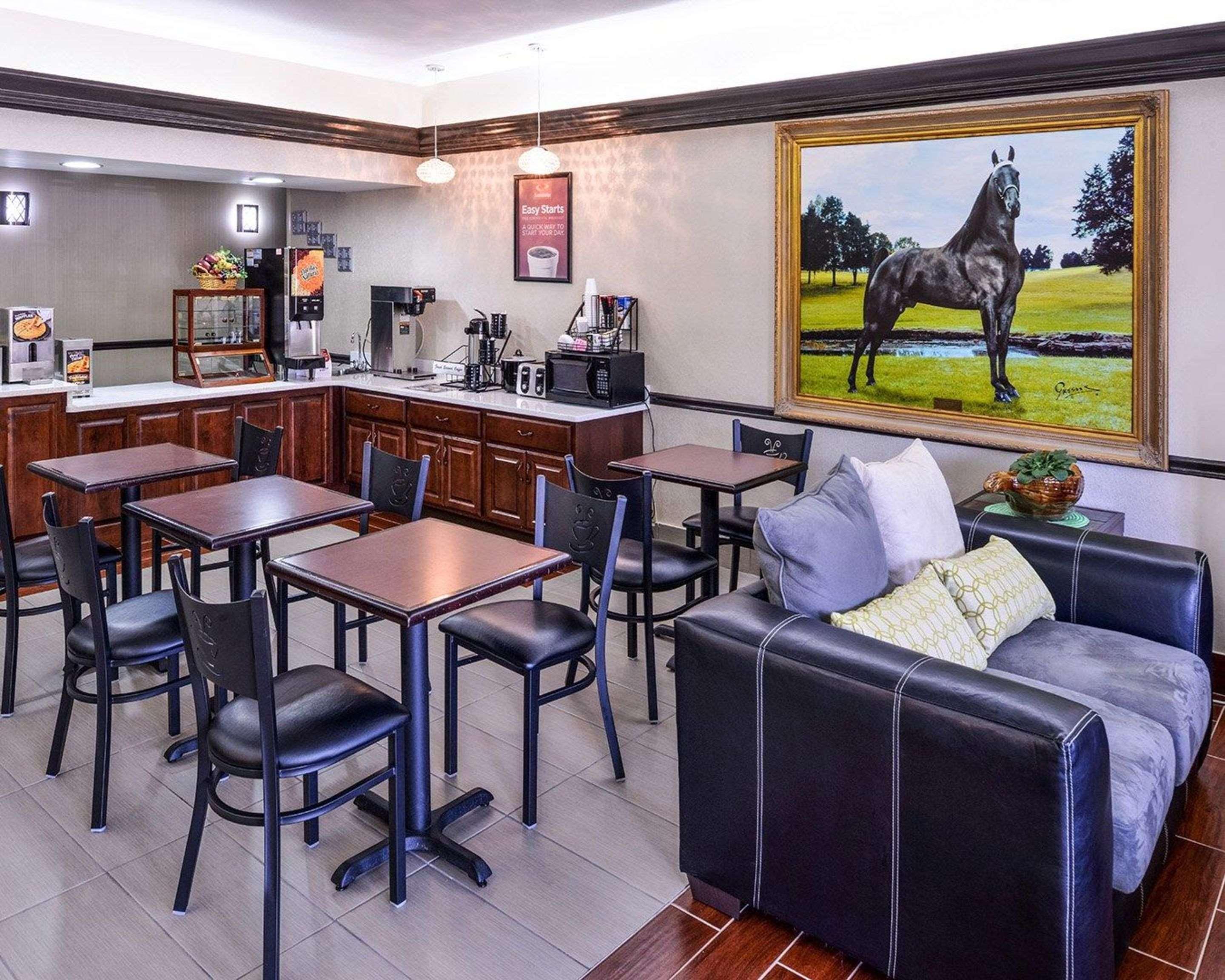 Econo Lodge Inn & Suites Shelbyville Zewnętrze zdjęcie