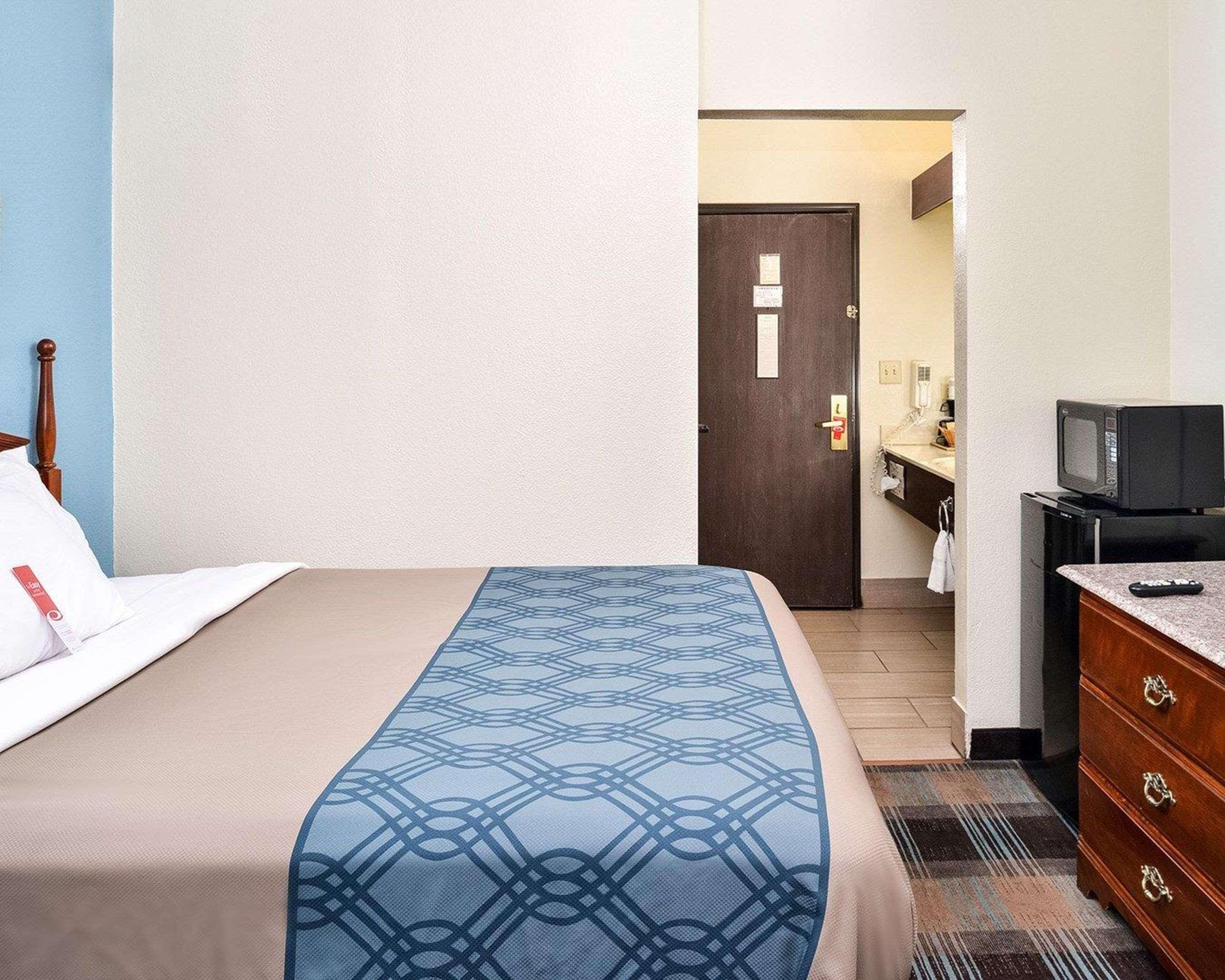 Econo Lodge Inn & Suites Shelbyville Zewnętrze zdjęcie