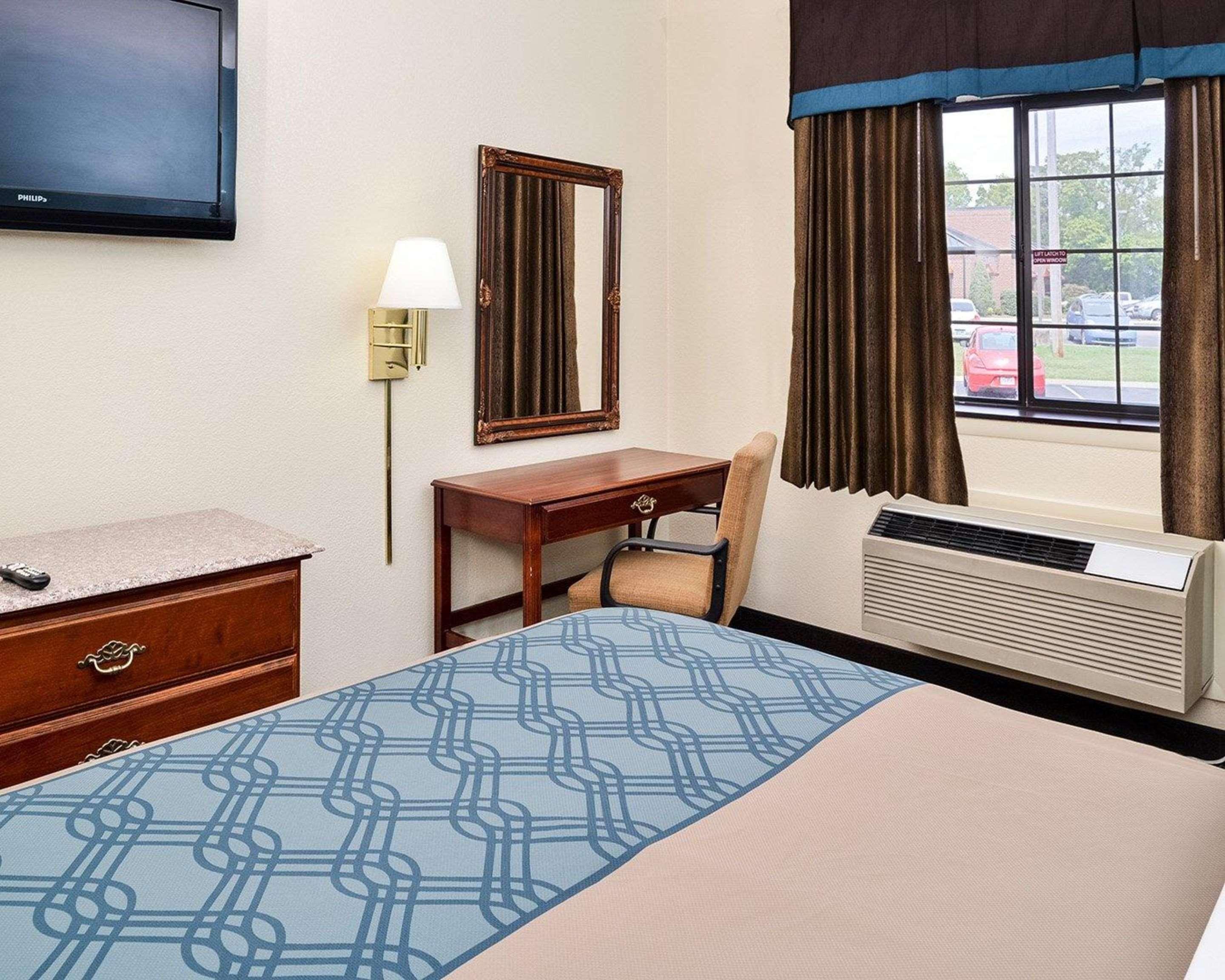 Econo Lodge Inn & Suites Shelbyville Zewnętrze zdjęcie