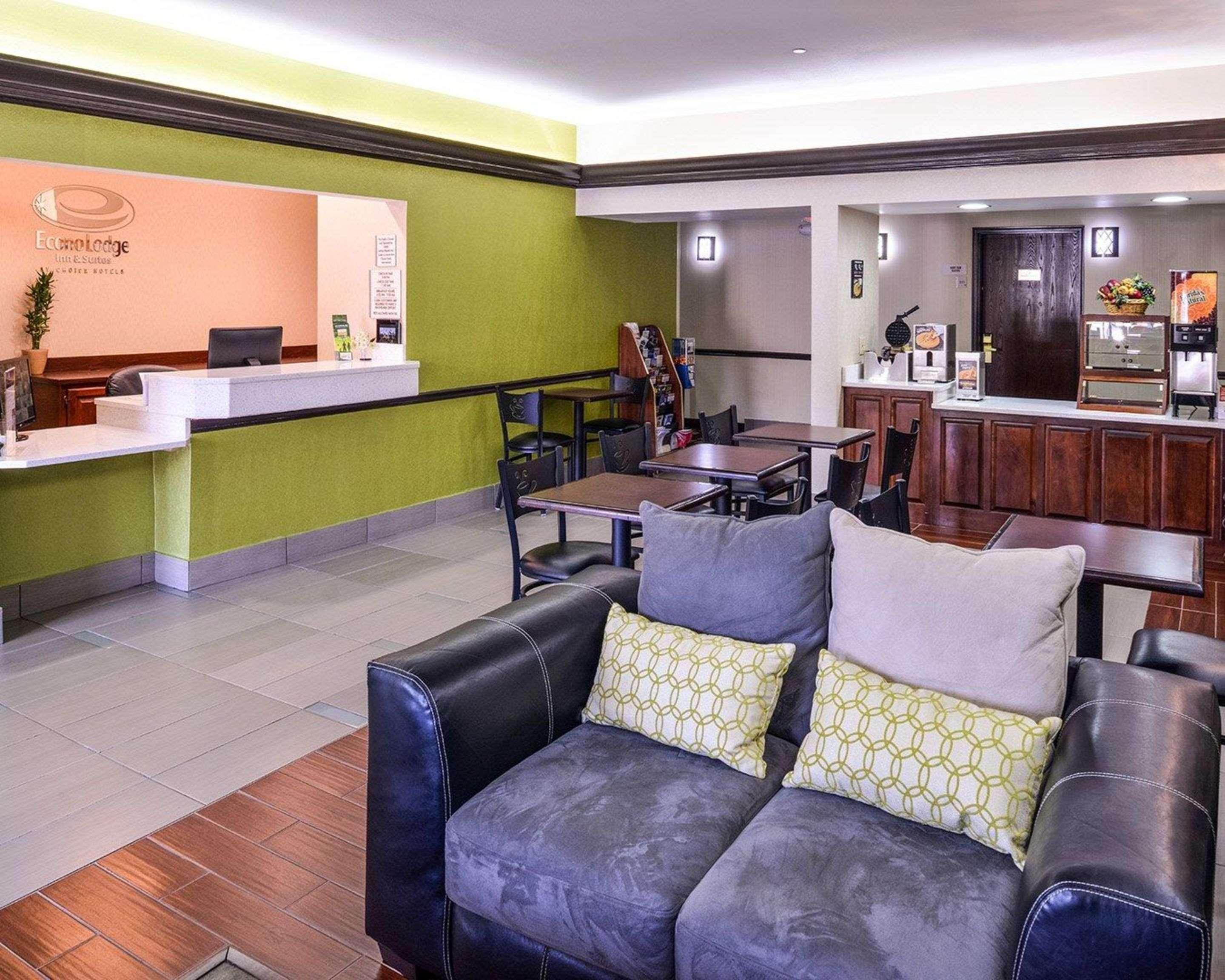 Econo Lodge Inn & Suites Shelbyville Zewnętrze zdjęcie