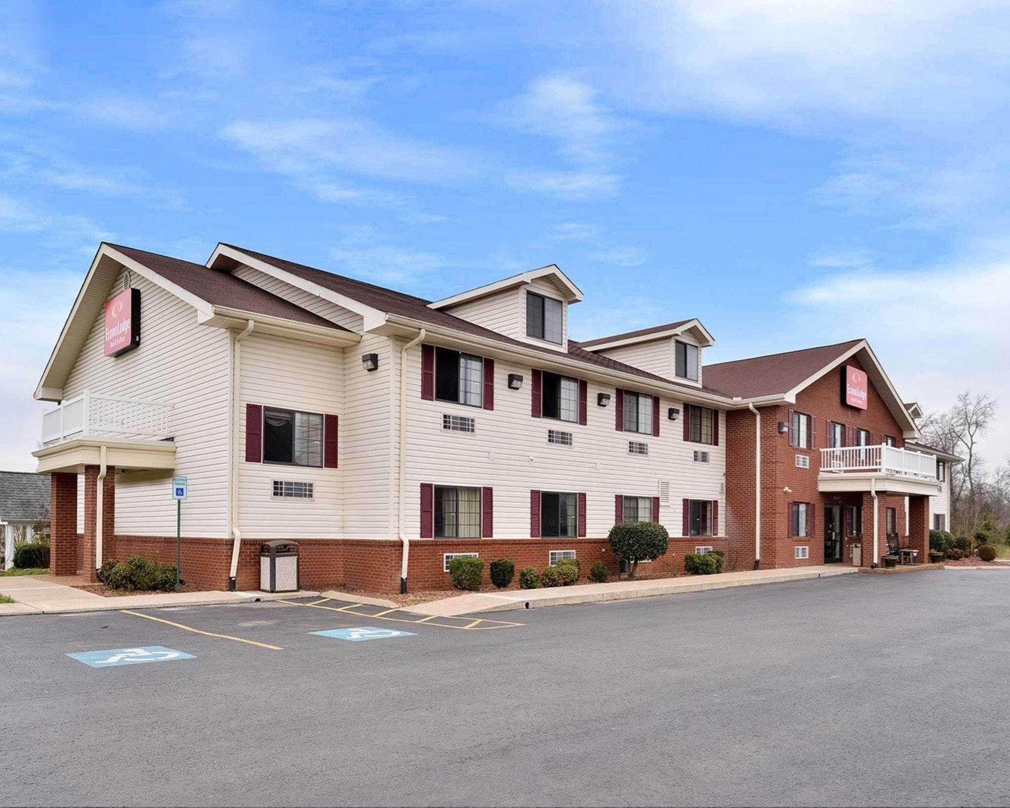 Econo Lodge Inn & Suites Shelbyville Zewnętrze zdjęcie