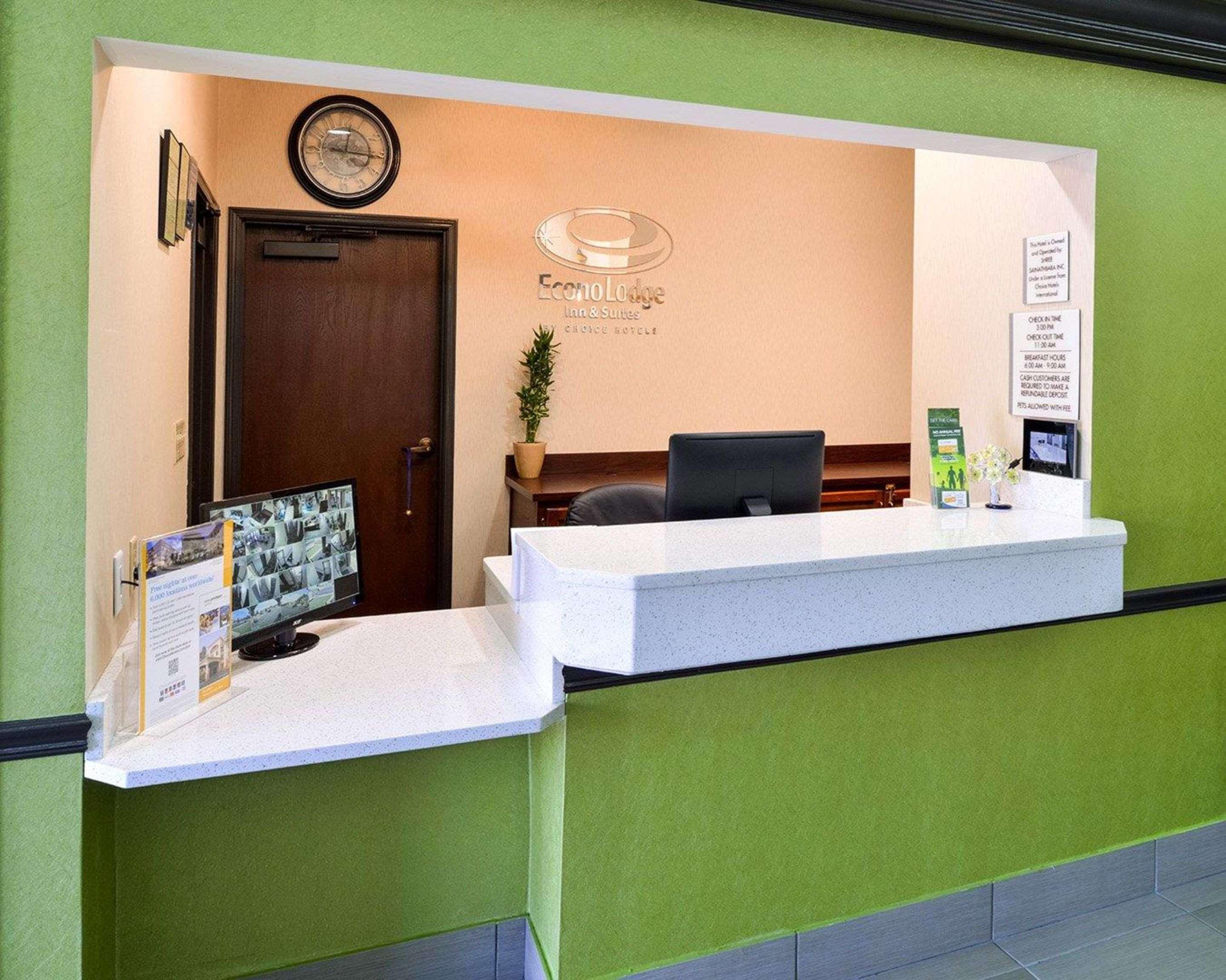 Econo Lodge Inn & Suites Shelbyville Zewnętrze zdjęcie