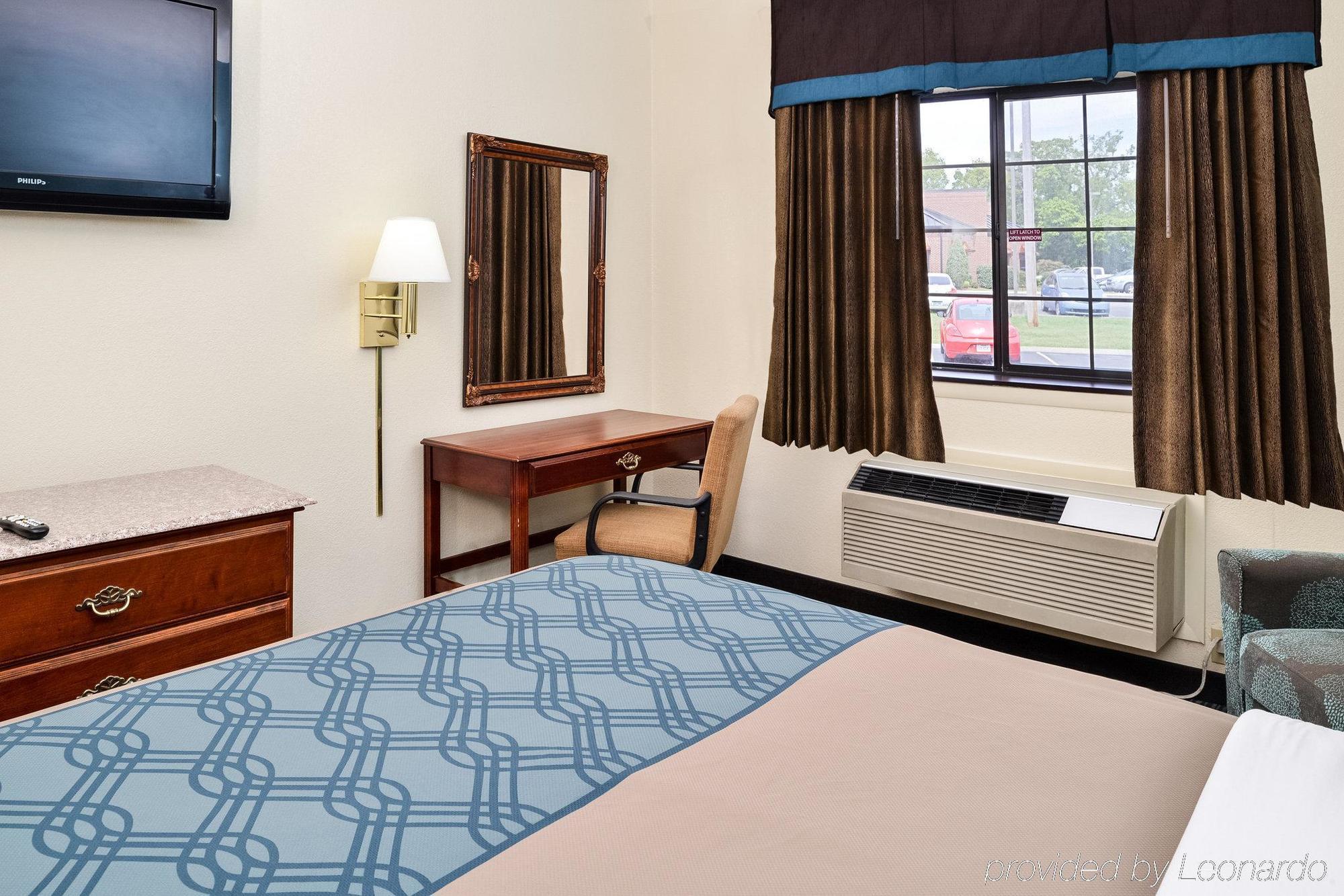 Econo Lodge Inn & Suites Shelbyville Zewnętrze zdjęcie