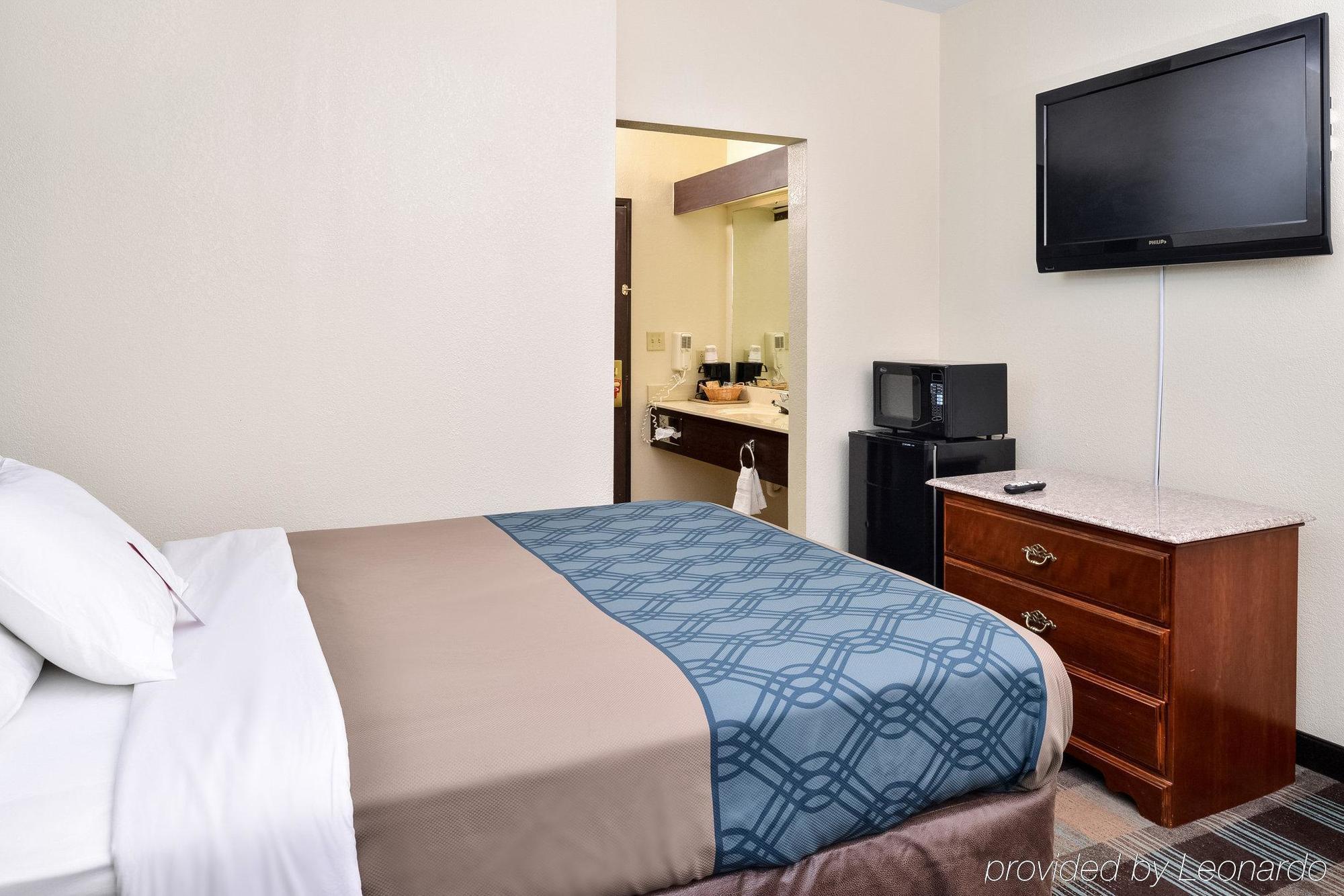 Econo Lodge Inn & Suites Shelbyville Zewnętrze zdjęcie